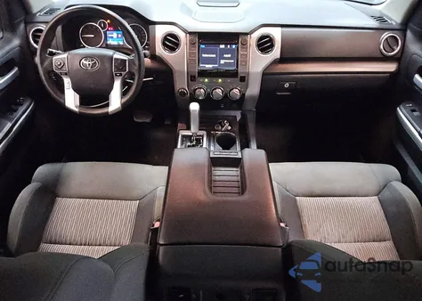 2017 Toyota Tundra Sr5 z USA, uszkodzony, nr VIN 5TFDW5F18HX675076